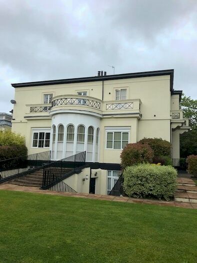 2 Bedroom Flat To Rent In Fulwood Park, Liverpool, L17