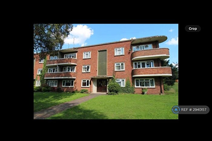 2 Bedroom Flat To Rent In The Broadway, Stourbridge, DY8
