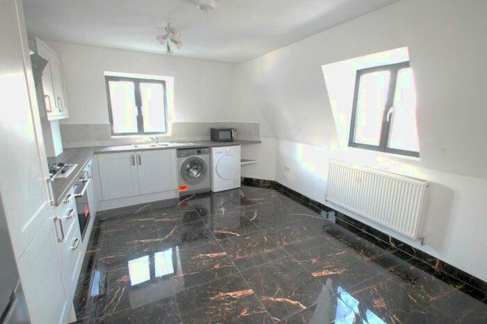 2 Bedroom Flat To Rent In Sydenham Road, London, SE26