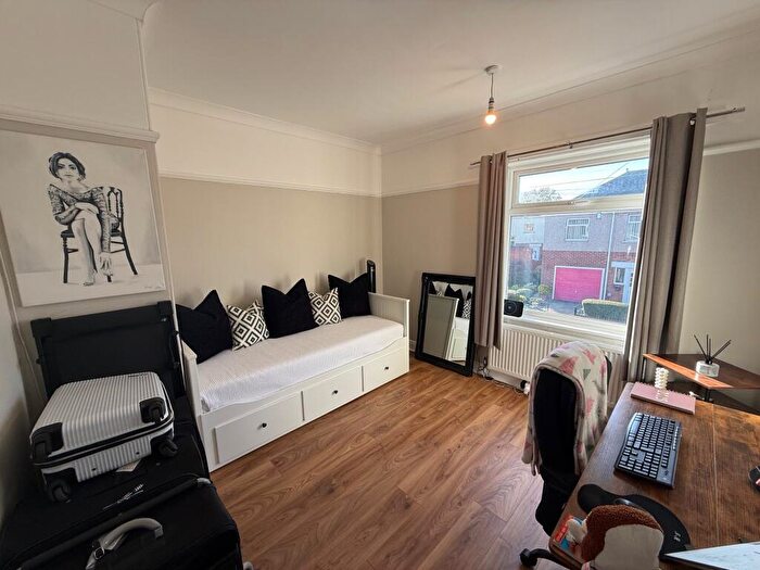 3 Bedroom Flat To Rent In Willowfield Avenue, Fawdon, NE3