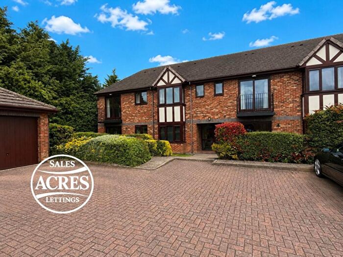 1 Bedroom Flat For Sale In Tudor Park Court, Four Oaks, Sutton Coldfield, B74