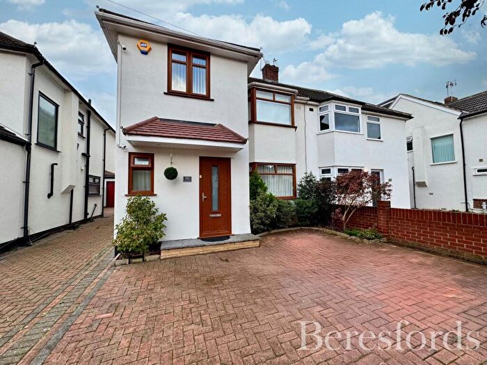 4 Bedroom Semi-Detached House For Sale In Warren Drive, Hornchurch, RM12