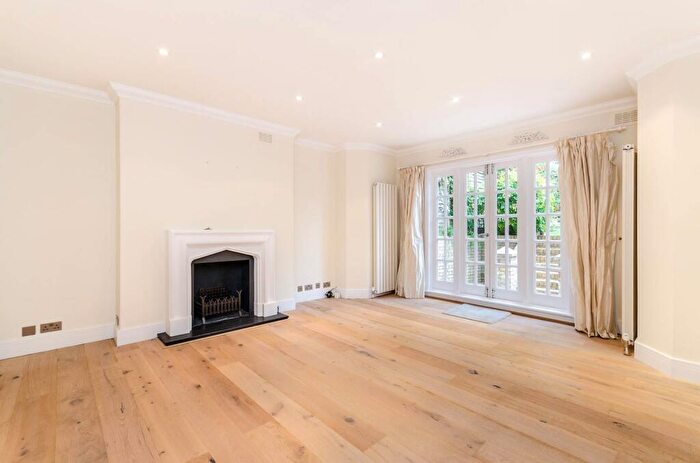 2 Bedroom Flat To Rent In Belmont Grove, Lewisham, London, SE13