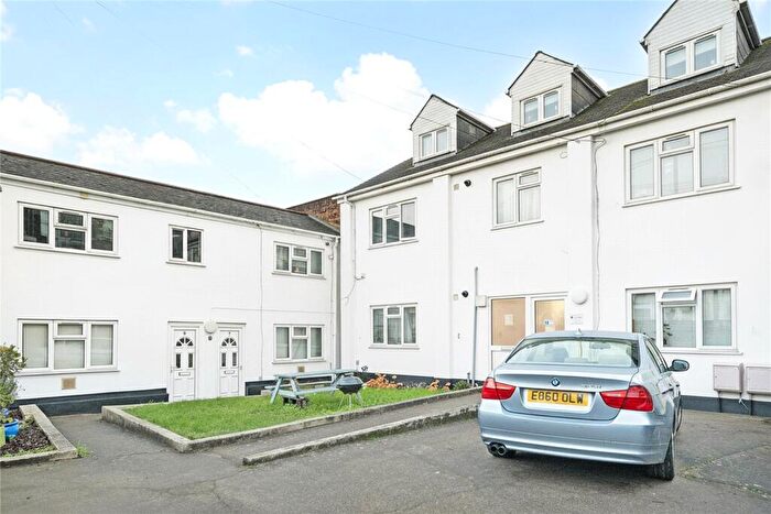 1 Bedroom Flat For Sale In High Road Leytonstone, Leytonstone, London, E11