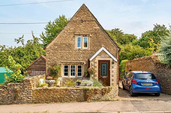 3 Bedroom Detached House For Sale In Velley Hill, Gastard, Corsham, SN13