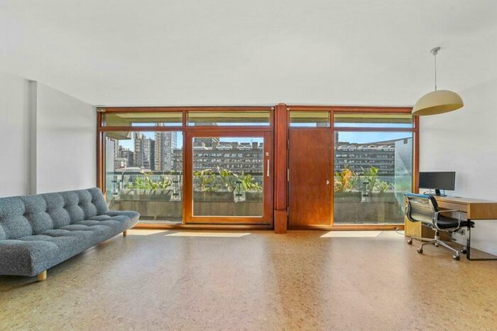 1 Bedroom Apartment To Rent In Defoe House, Barbican, London, EC2Y
