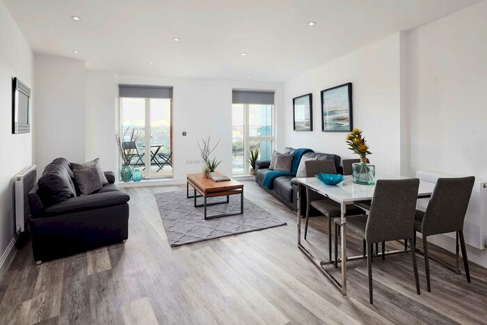 2 Bedroom Flat To Rent In St Marks Road Bromley, BR2