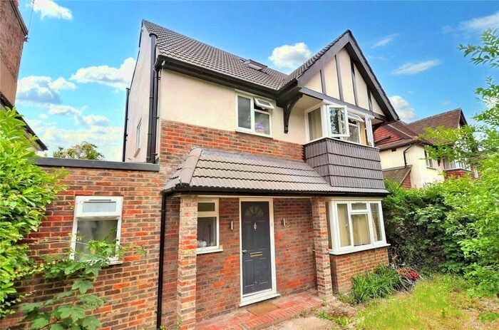 1 Bedroom Detached House To Rent In Ash Grove, Guildford, Surrey, GU2
