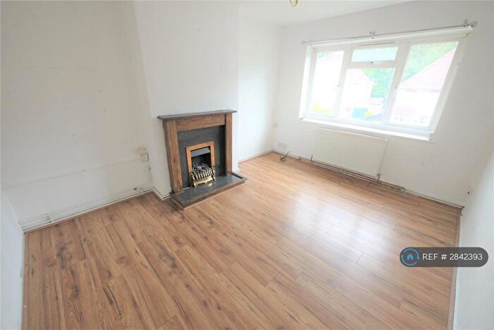 2 Bedroom Maisonette To Rent In Beech Avenue, Brentwood, CM13