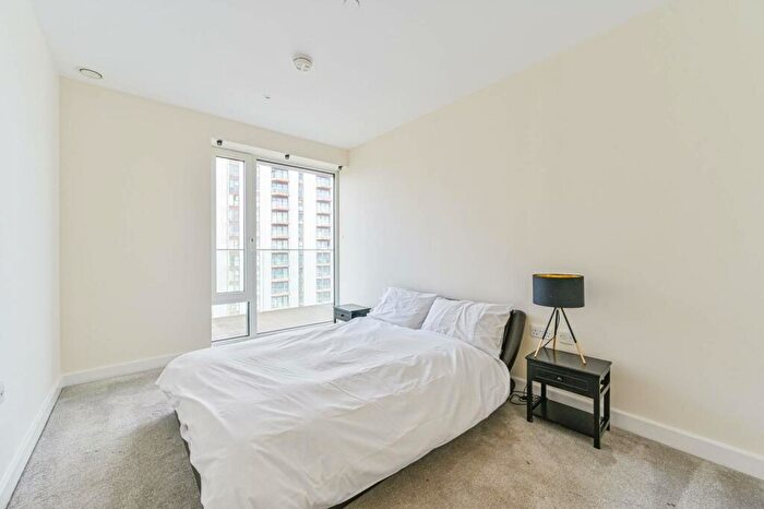 2 Bedroom Flat For Sale In Norton House, Woolwich, London, SE18