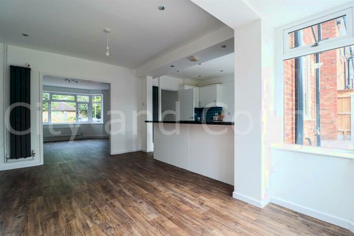 3 Bedroom Semi-Detached House To Rent In Caverstede Road, Peterborough, PE4