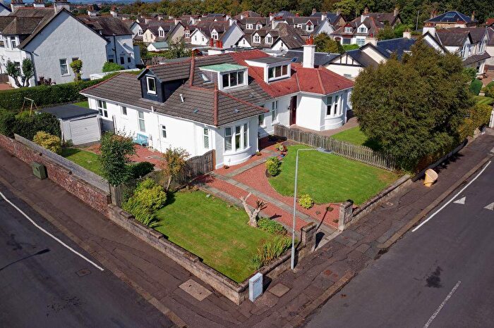 4 Bedroom Semi-Detached Bungalow For Sale In Alton Road, Paisley, PA1