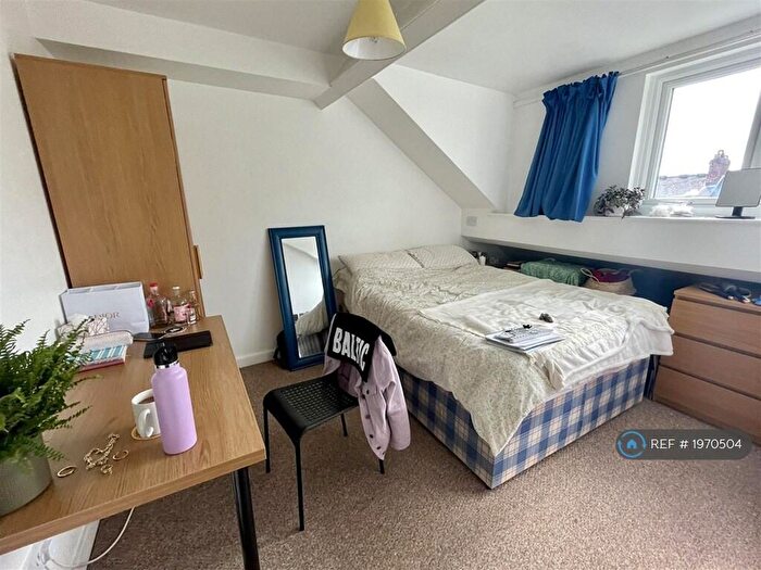 3 Bedroom Flat To Rent In Malcolm Street, Newcastle Upon Tyne, NE6