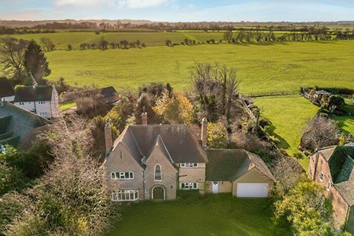 4 Bedroom Detached House For Sale In Huge Potential At Kirby Lane House, Burton Road, LE13