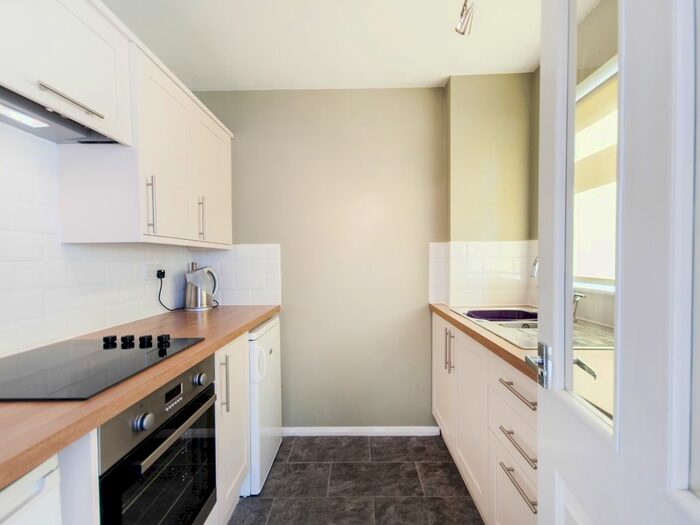 Studio For Sale In Woodlands Road, Witney, OX28