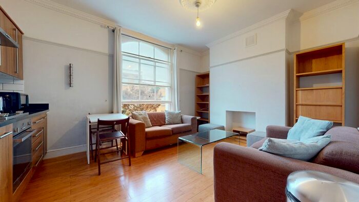 2 Bedroom Flat To Rent In King's Cross Road, London, WC1X