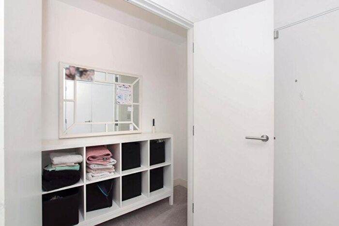 2 Bedroom Flat For Sale In Dacorum Way, Hemel Hempstead, HP1