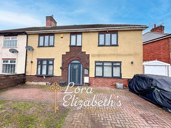 4 Bedroom Semi Detached House For Sale In Hill Crescent, Sutton-In-Ashfield, Nottinghamshire, NG17