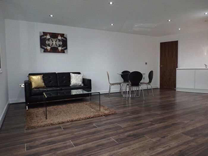 1 Bedroom Apartment To Rent In Ridley House, B1