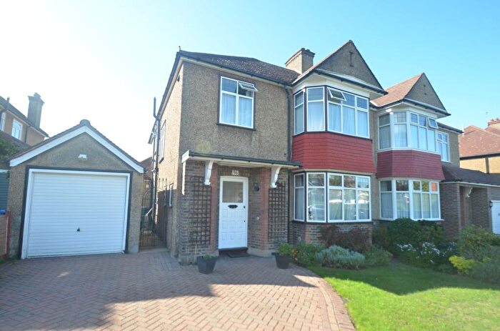 4 Bedroom Semi-Detached House For Sale In Shirley Avenue, Shirley, Croydon, CR0