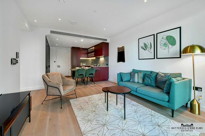 2 Bedroom Flat To Rent In Legacy Building, Viaduct Gardens, SW11