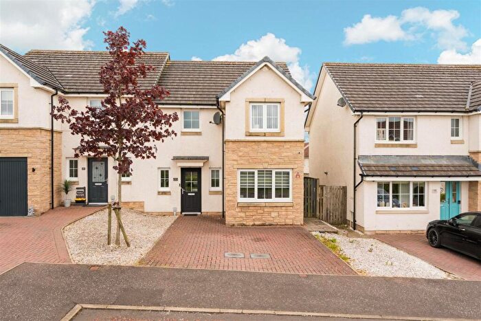 4 Bedroom Semi-Detached House For Sale In East Cults Court, Whitburn, EH47