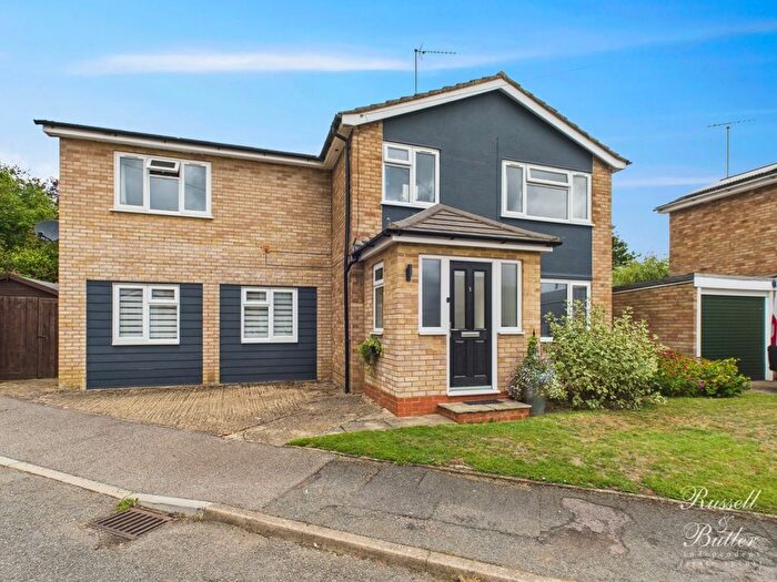 4 Bedroom Detached House For Sale In Sandhurst Drive, Buckingham, MK18