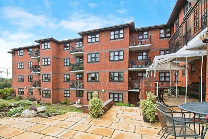 1 Bedroom Flat For Sale In Beech Haven Court, Crayford, DA1