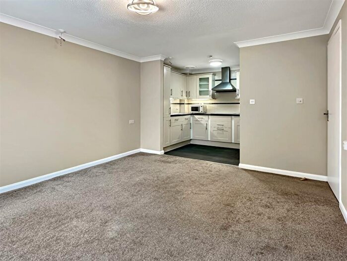 1 Bedroom Flat For Sale In Mill Road, Cambridge, CB1