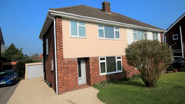 3 Bedroom Semi-Detached House To Rent In Springfield Park, Twyford, Reading, RG10