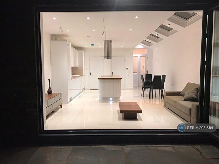 6 Bedroom Semi-Detached House To Rent In Athenlay Road, Peckham, Nunhead, Dulwich, Camberwell, Brixton, SE15