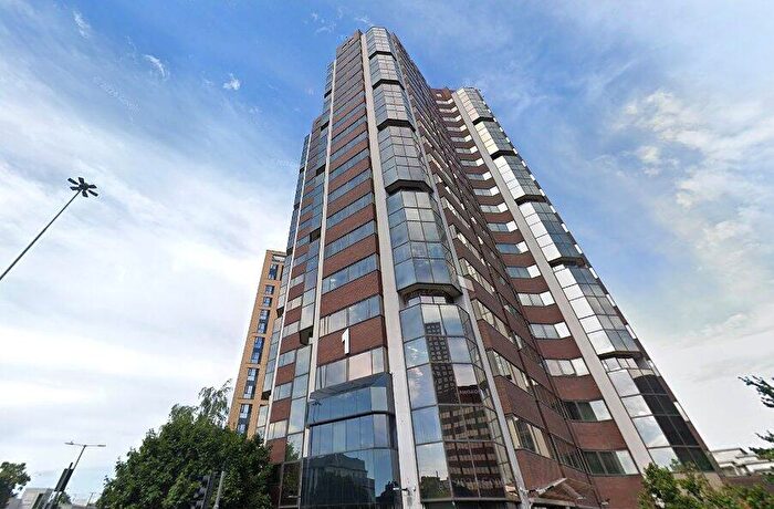 1 Bedroom Flat For Sale In Hagley Road, Birmingham, West Midlands, B16