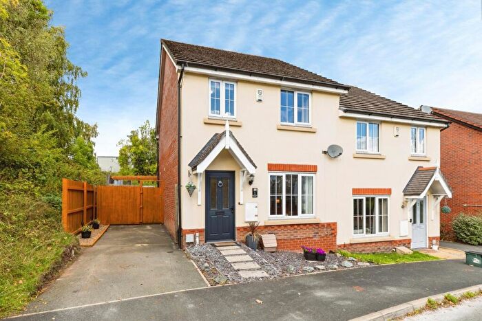 3 Bedroom Semi-Detached House For Sale In Walkham Court, Gwersyllt, Wrexham, LL11