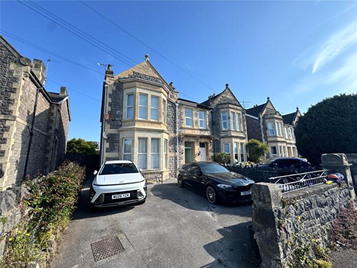 3 Bedroom Apartment To Rent In St. Pauls Road, Weston-Super-Mare, North Somerset, BS23