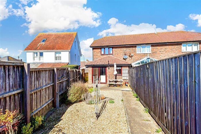 2 Bedroom End Of Terrace House For Sale In Tennyson Close, Yarmouth, Isle Of Wight, PO41