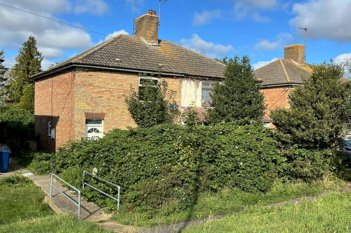 3 Bedroom Semi-Detached House For Sale In Ramsey Road, Huntingdon, PE26