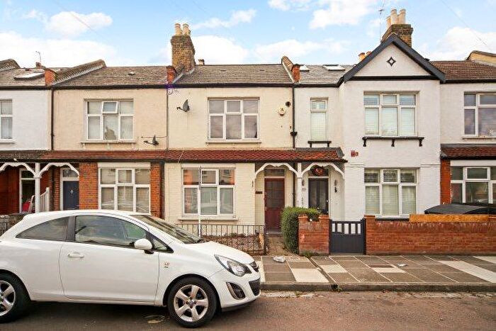 2 Bedroom Terraced House To Rent In Manor Grove, Richmond, TW9