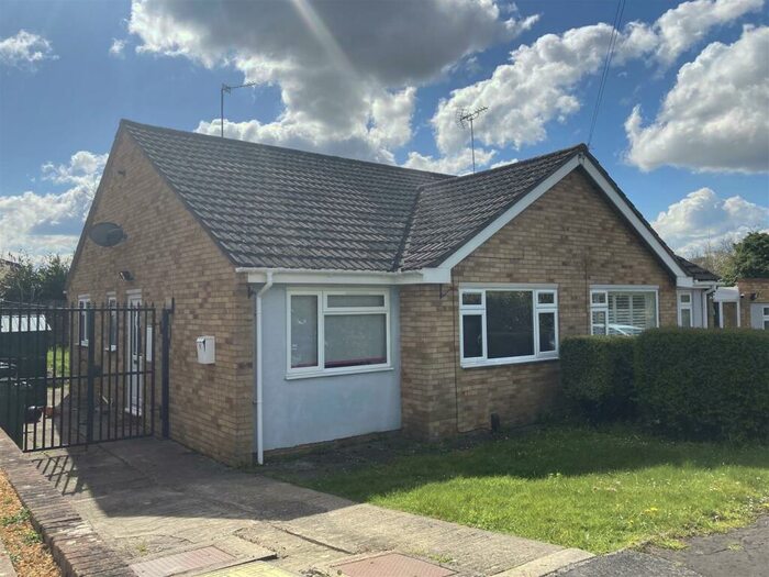 2 Bedroom Semi-Detached Bungalow To Rent In Bateman Close Tuffley Gloucester, GL4