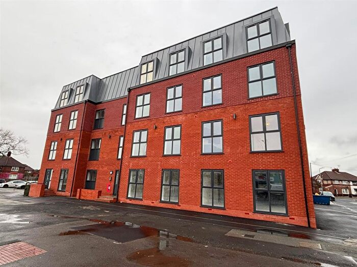 2 Bedroom Flat To Rent In Queens Drive, Liverpool, L13