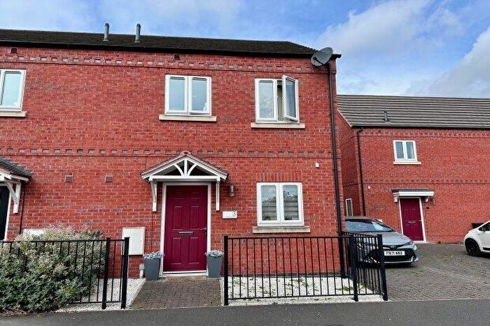 3 Bedroom Property To Rent In Webster Road, Loughborough, LE11