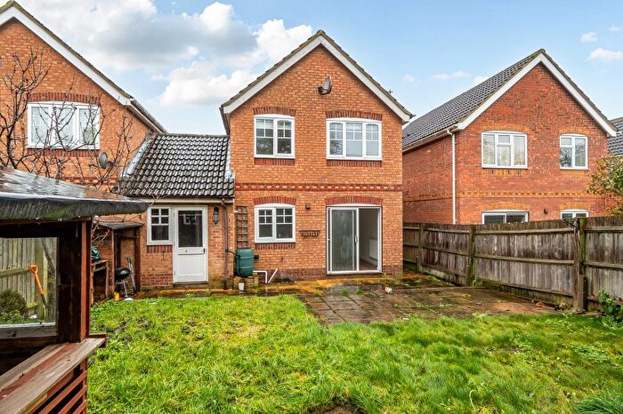 3 Bedroom Detached House To Rent In Holly Drive, Aylesbury, HP21