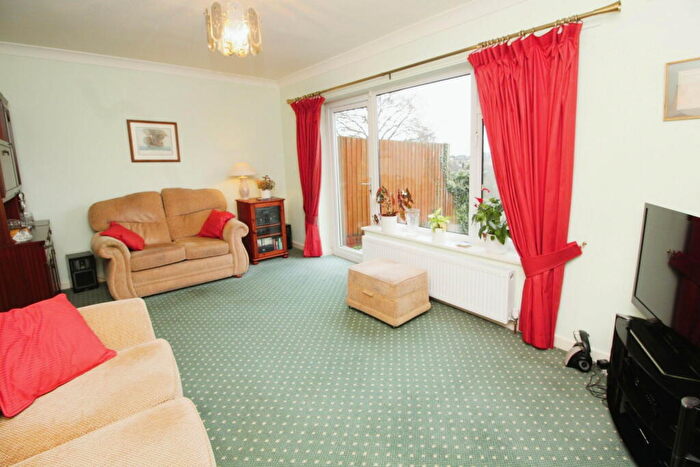 2 Bedroom Detached House For Sale In Baldwin Road, Kidderminster, DY10
