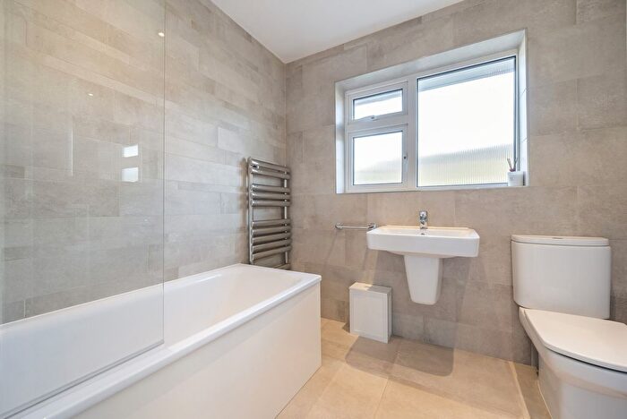 4 Bedroom Detached House For Sale In Swanston Field, Whitchurch On Thames, Reading, Oxfordshire, RG8