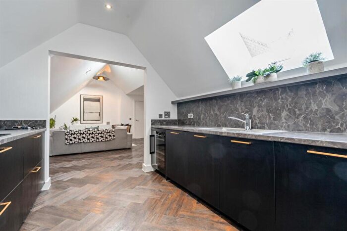 2 Bedroom Apartment To Rent In Camden Street, Ladywood, Birmingham, B1