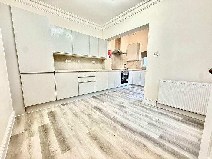 4 Bedroom Detached House To Rent In Ravenshaw Street, London, NW6