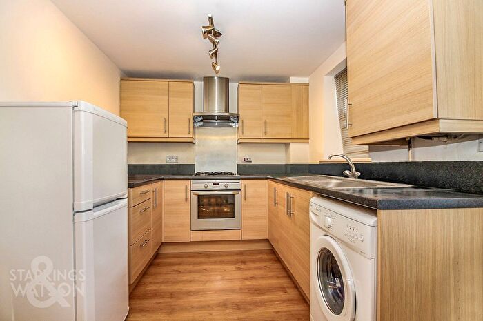 2 Bedroom Flat To Rent In Woodpecker Way, Costessey, NR8