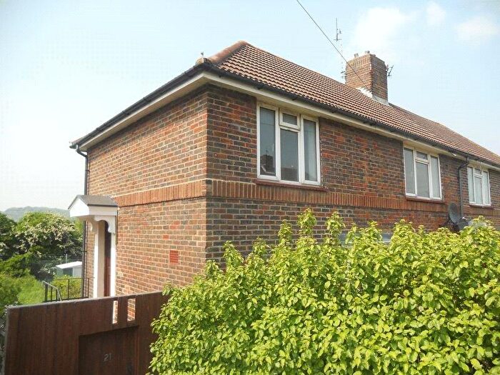 1 Bedroom Maisonette To Rent In Halland Road, Brighton, East Sussex, BN2