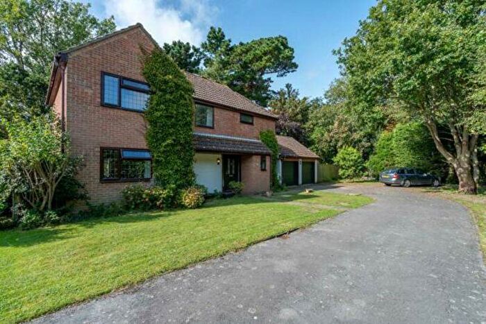 4 Bedroom Detached House To Rent In Aldwick Felds, Bognor Regis, PO21