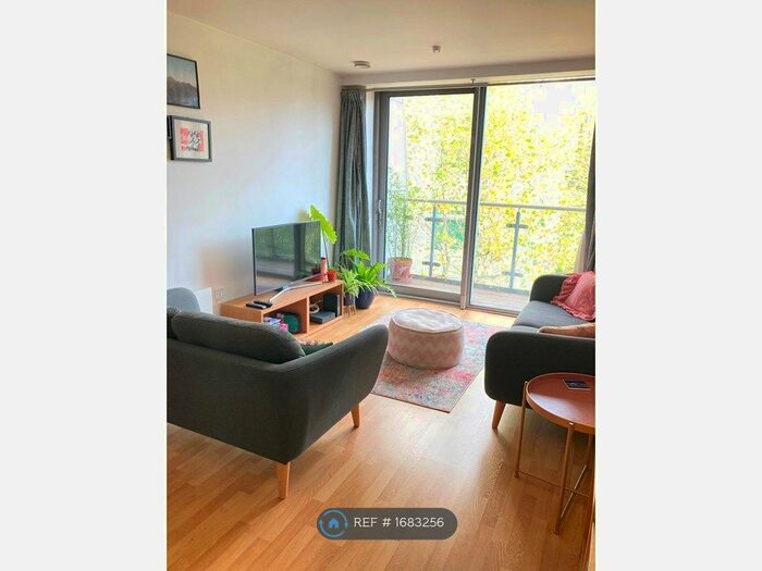 2 Bedroom Flat To Rent In Whitehall Quay, Leeds, LS1