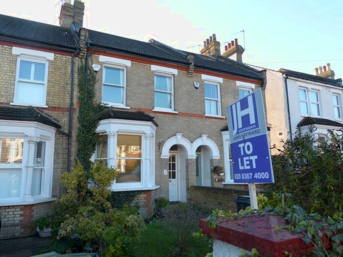 2 Bedroom Property To Rent In Gordon Hill, Enfield EN2